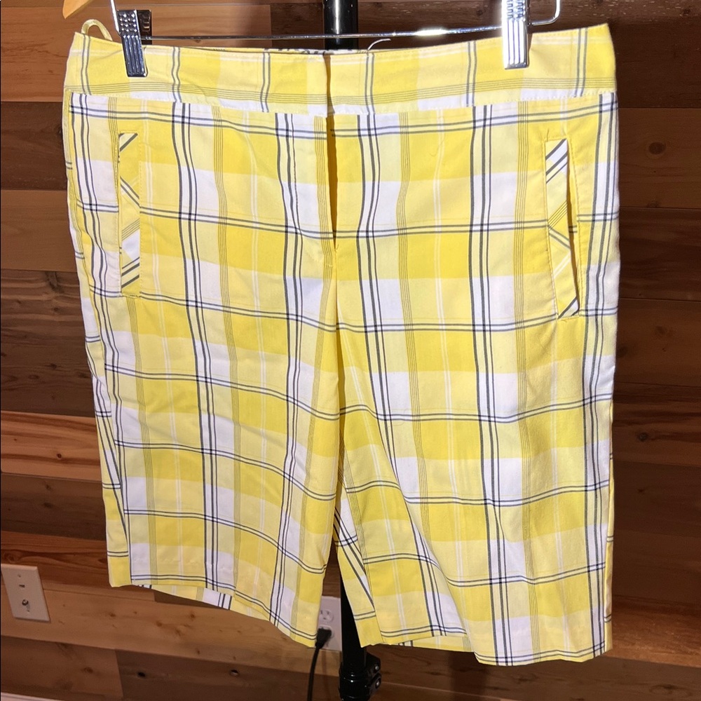 Izod Women's Yellow Plaid Golf Athletic Shorts